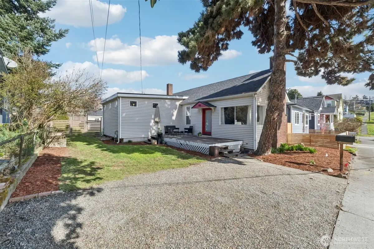 1110 S Bennett Street, Seattle, WA 98108 - #1