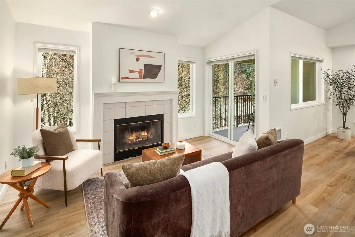 6527 200th Street Sw #303, Lynnwood, WA 98036 - #1