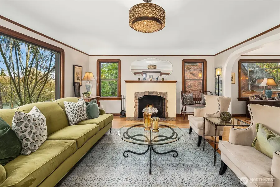 3939 Meridian Avenue N, Seattle, WA 98103 - #2