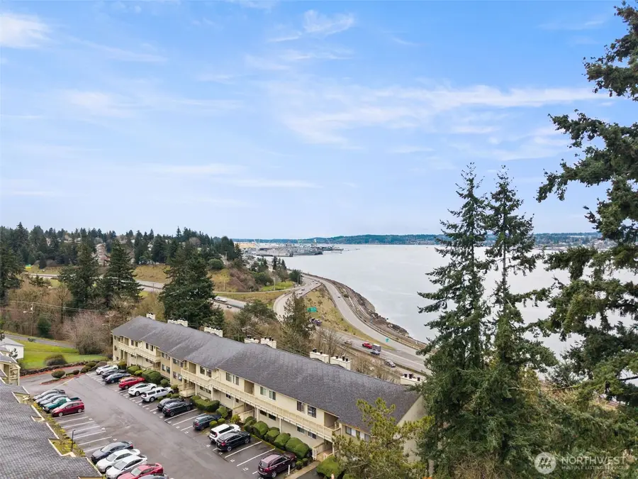 1700 W Sunn Fjord Lane #L-110, Bremerton, WA 98312 - #2
