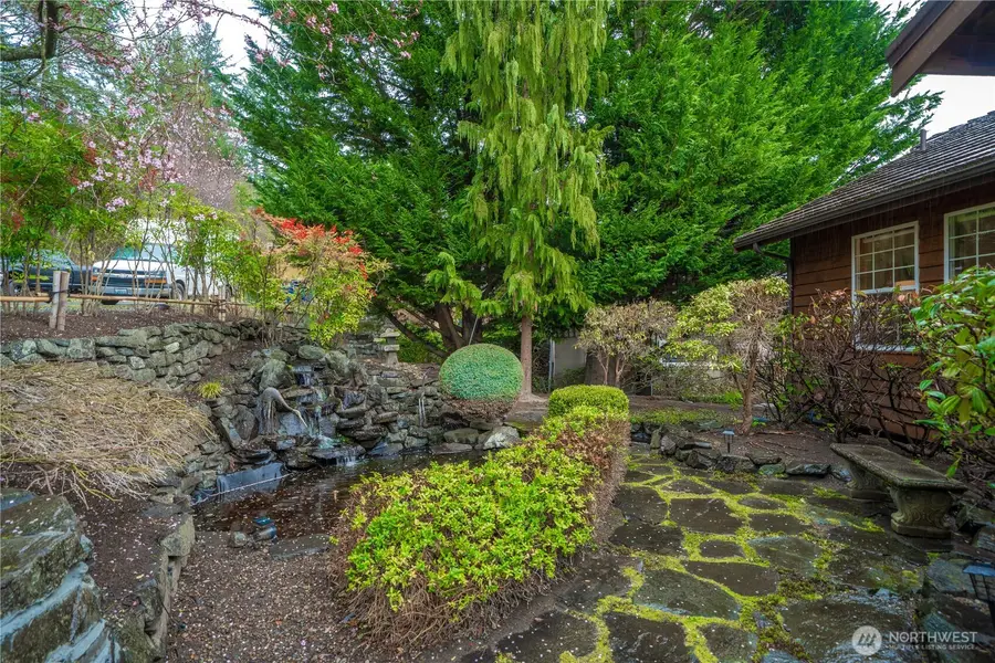 205 Conant Drive N, Eatonville, WA 98328 - #3