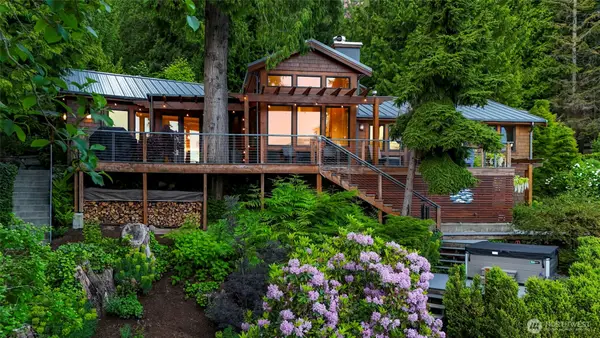 891 E Lake Samish Drive, Bellingham, WA 98229