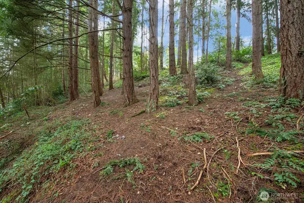516 North 178th Court, Shoreline, WA 98133