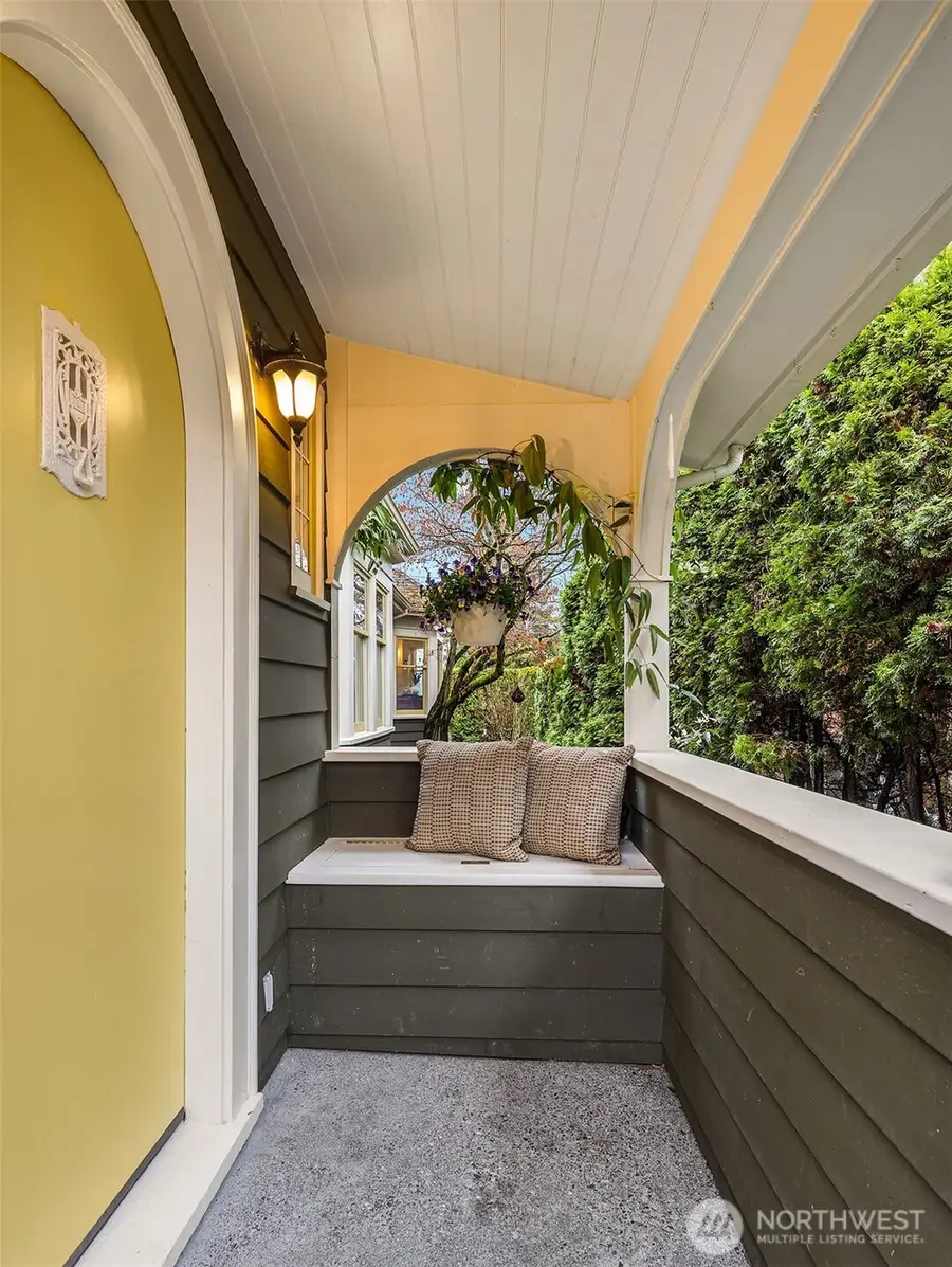 5728 34th Avenue Ne, Seattle, WA 98105 - #3