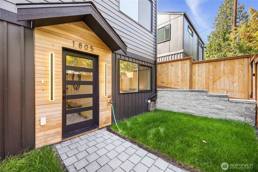 1805 SW Elmgrove Street, Seattle, WA 98106 - #2