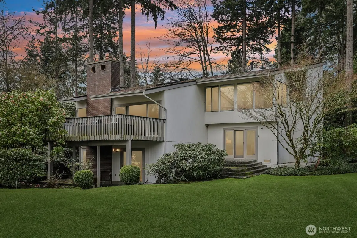 1220 80th Place Ne, Medina, WA 98039 - #1