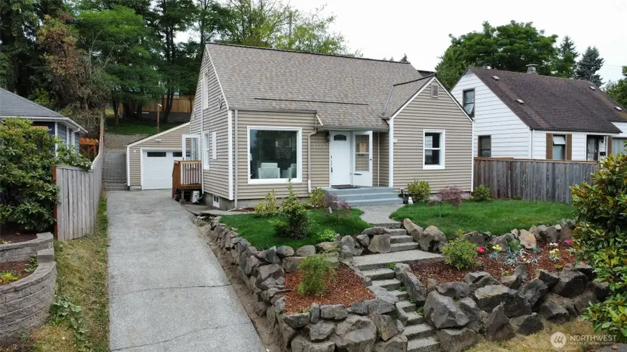 7353 29th Avenue Sw, Seattle, WA 98126 - #2