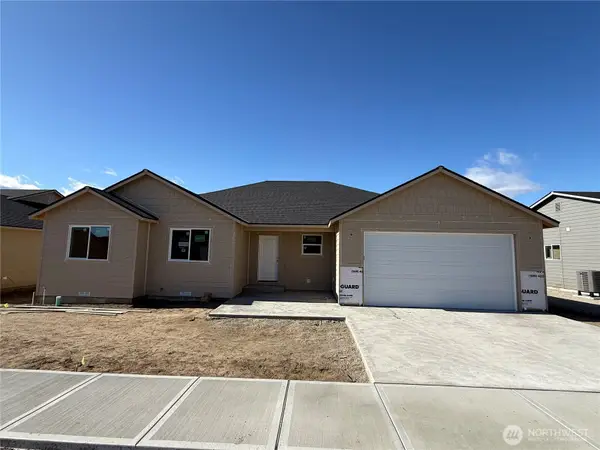 122 Salmon Drive, Wenatchee, WA 98801