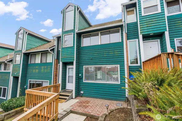 4404 Terrace Drive #3, Everett, WA 98203