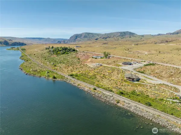 8 Boulder Loop #8, Pateros, WA 98846