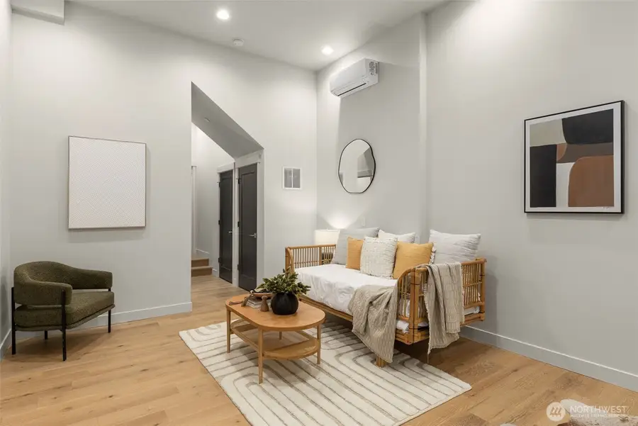 1104 34th Avenue, Seattle, WA 98122 - #3