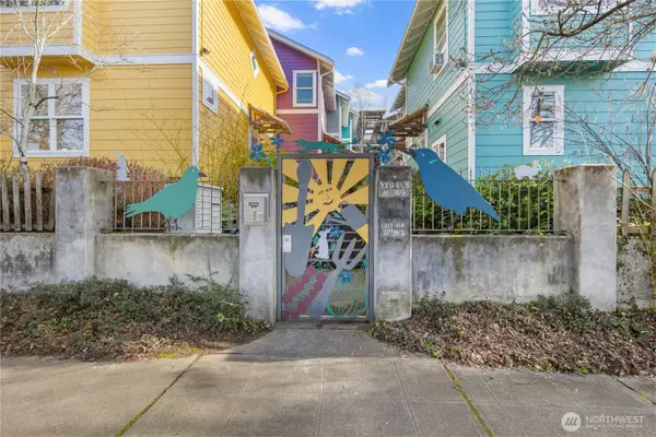 112 22nd Avenue #B, Seattle, WA 98122