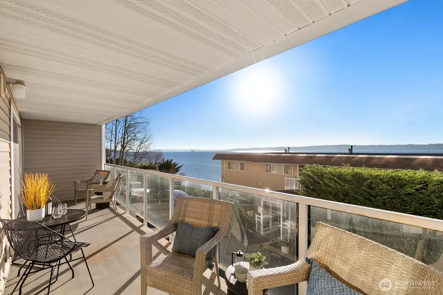 10203 47th Avenue Sw #C5, Seattle, WA 98146 - #3