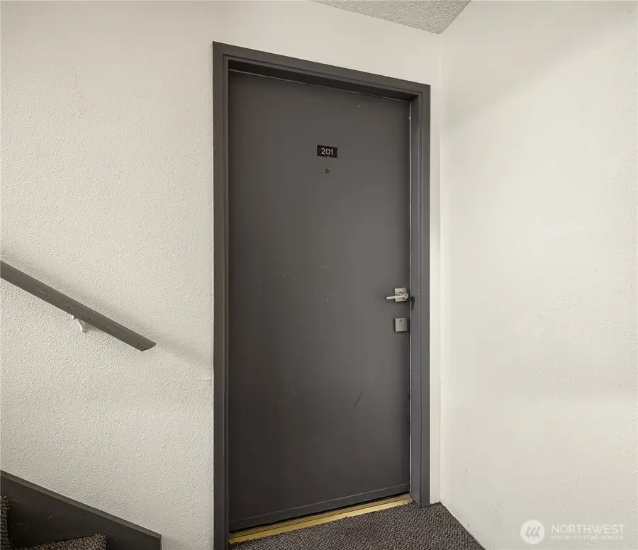 4727 W Lake Sammamish Parkway Se #B201, Issaquah, WA 98027 - #2