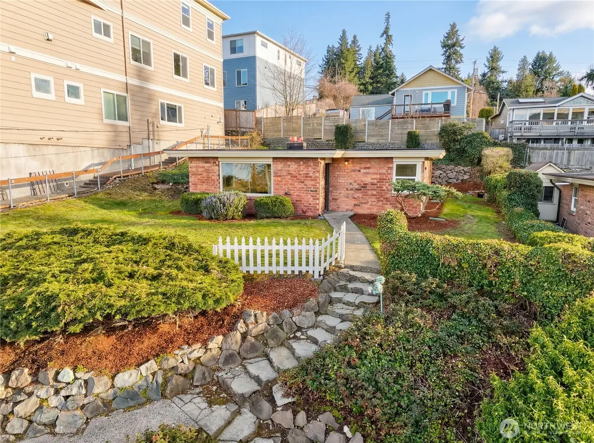 6410 NE 181st Street, Kenmore, WA 98028 - #1