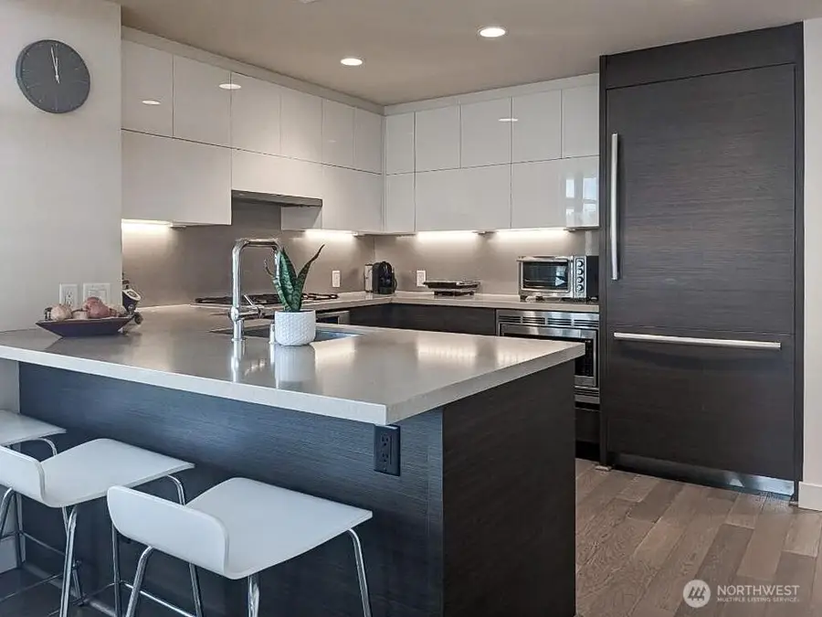 588 Bell Street #1102, Seattle, WA 98121 - #3