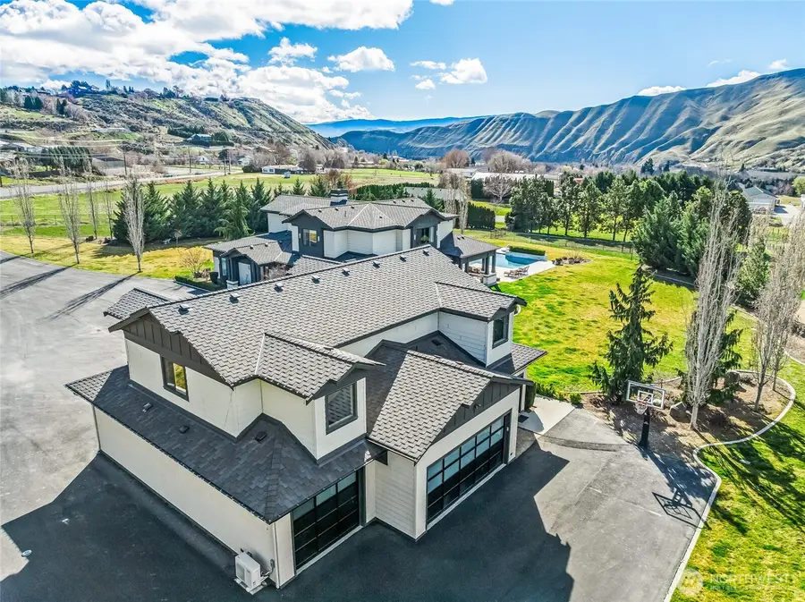 1695 Easy Street, Wenatchee, WA 98801 - #3