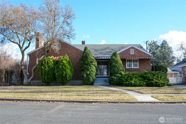 206 E 3rd Avenue, Ritzville, WA 99169