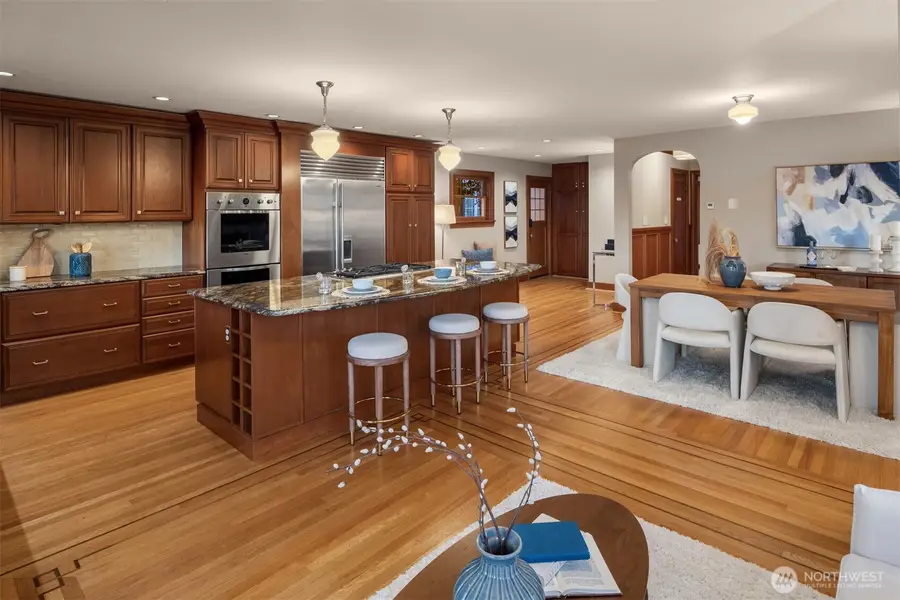 4117 43rd Avenue Ne, Seattle, WA 98105 - #3