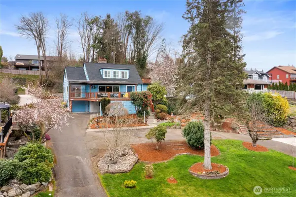 8366 6th Avenue, Tacoma, WA 98465