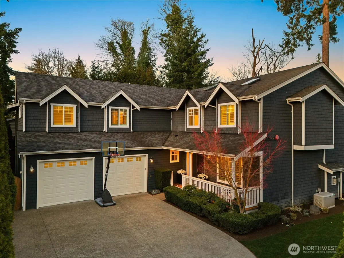 8612 36th Street, Mercer Island, WA 98040 - #1