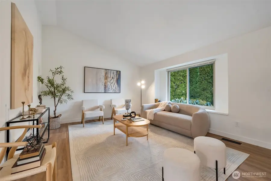 953 Field Avenue Ne, Renton, WA 98059 - #3