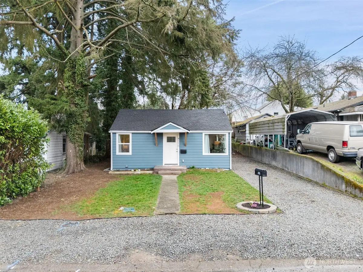 4110 W J Street, Bremerton, WA 98312 - #1