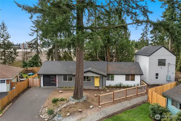 1402 N 136th Street, Seattle, WA 98133