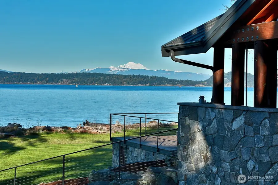 689 Kellogg Lane, Oak Harbor, WA 98277 - #3