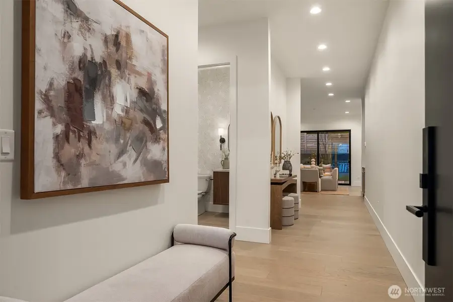 2309 103rd Avenue Ne, Bellevue, WA 98004 - #2