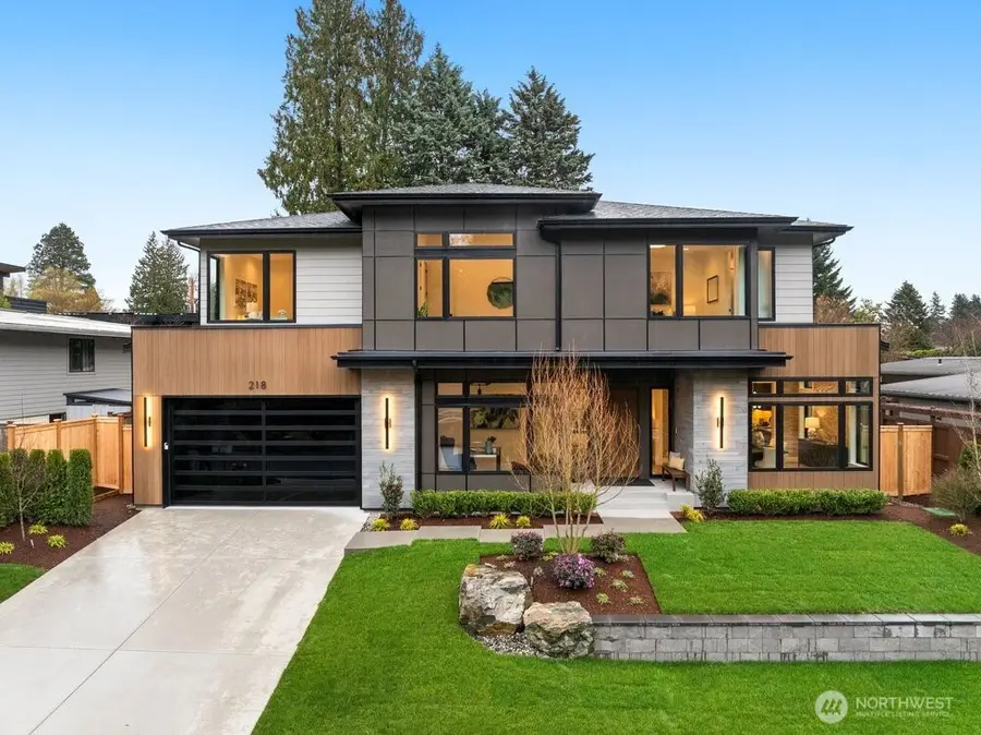 218 109th Avenue Se, Bellevue, WA 98004 - #2