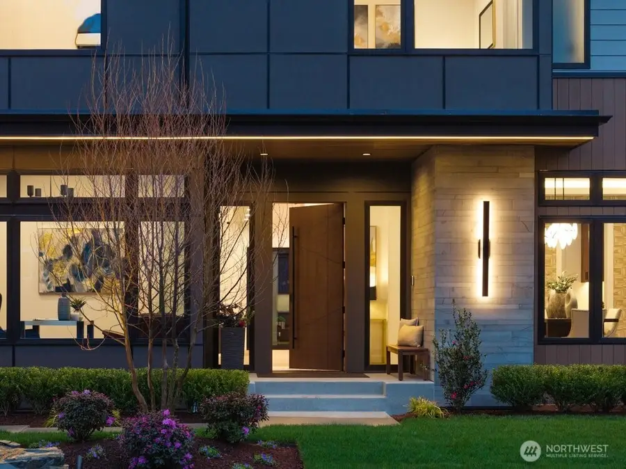 218 109th Avenue Se, Bellevue, WA 98004 - #3