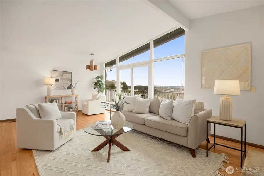 4360 Somerset Boulevard Se, Bellevue, WA 98006 - #2