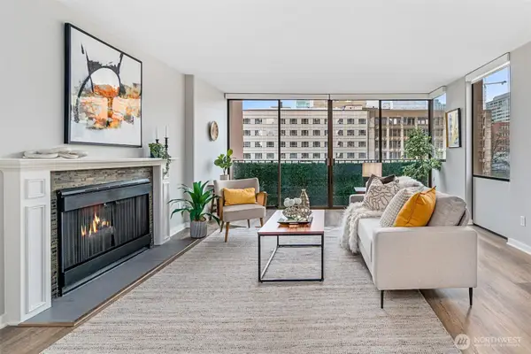 1120 8th Avenue #904, Seattle, WA 98101