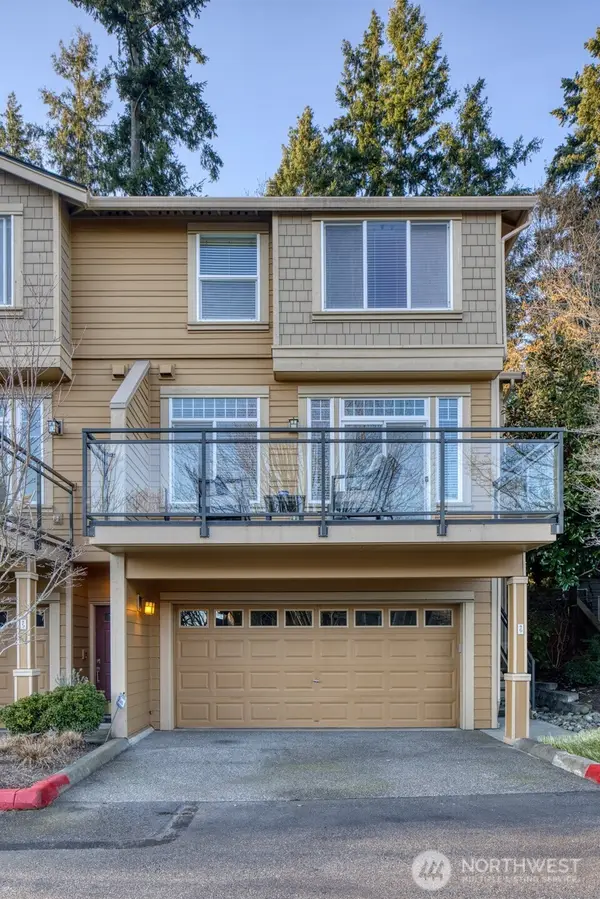 23300 SE Black Nugget Road #F6, Issaquah, WA 98029