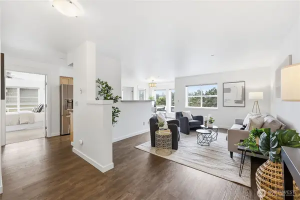 300 High School Road Ne, Bainbridge Island, WA 98110