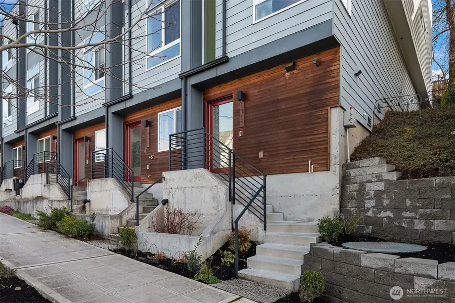 1312 Yakima Avenue S, Seattle, WA 98144 - #2