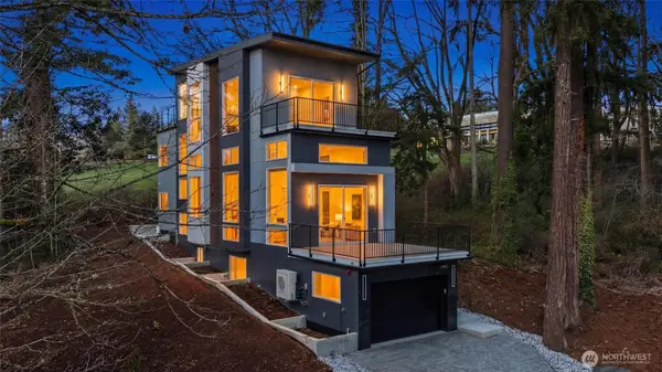 11905 89th Avenue Ne, Kirkland, WA 98034