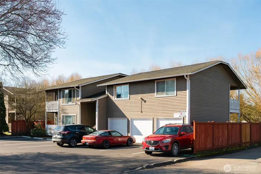 201 2nd Place Se, Pacific, WA 98047 - #2