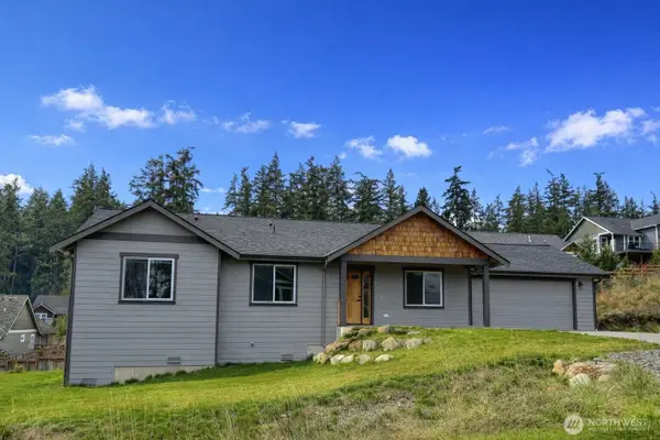 4817 Lawrence Avenue, Freeland, WA 98249