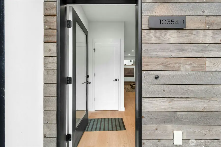 10354 Wallingford Avenue N #B, Seattle, WA 98133 - #3