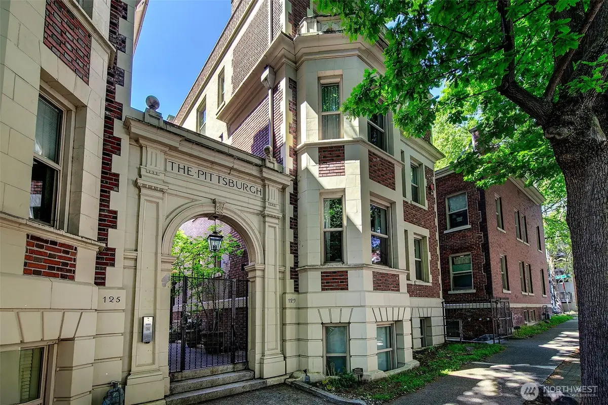 125 Warren Avenue N #J, Seattle, WA 98109 - #1