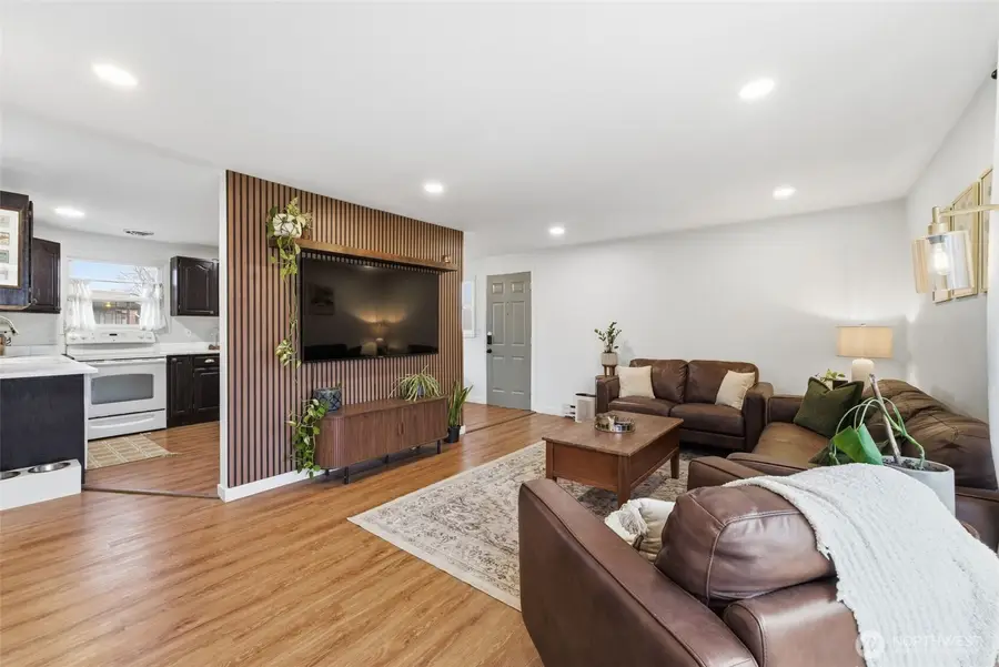 2707 W 6th Place, Kennewick, WA 99336 - #3