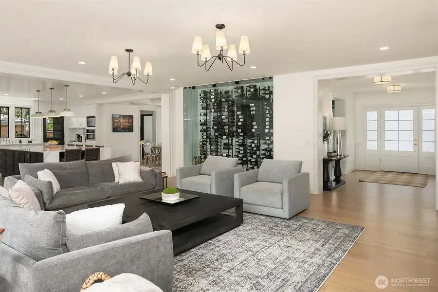 5721 65th Avenue Ne, Seattle, WA 98105 - #3