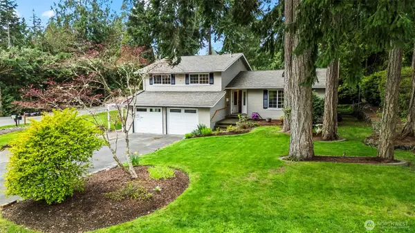 8642 University Point Circle Ne, Bremerton, WA 98311