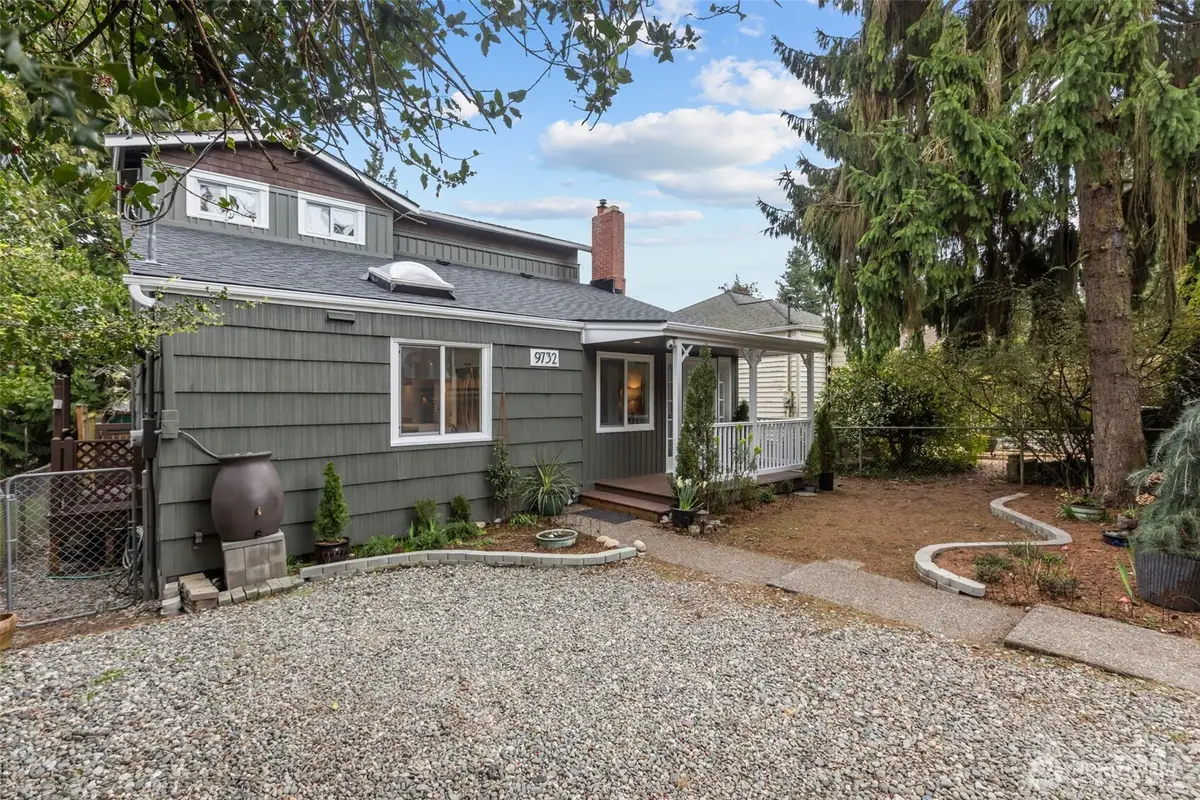 9732 15th Avenue Ne, Seattle, WA 98115 - #1