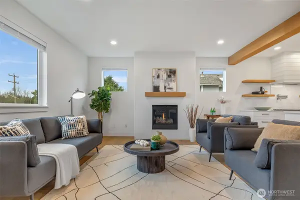 6738 21st Avenue Sw, Seattle, WA 98106