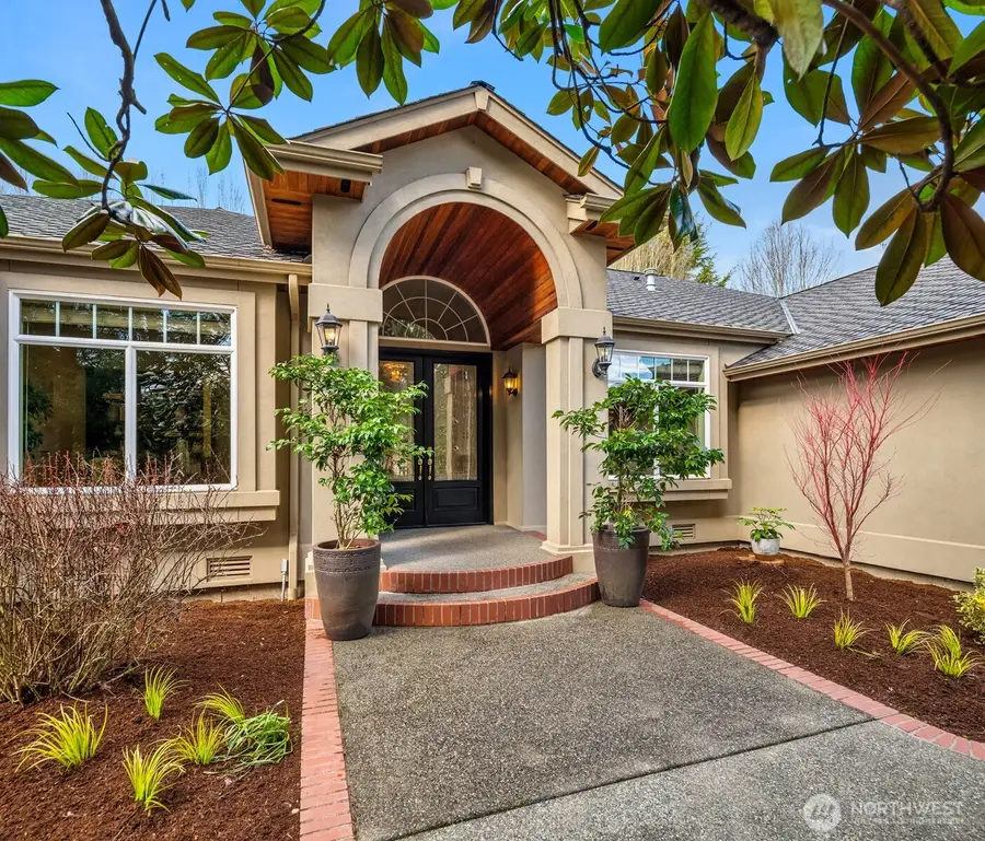 2411 98th Avenue Ne, Clyde Hill, WA 98004 - #3