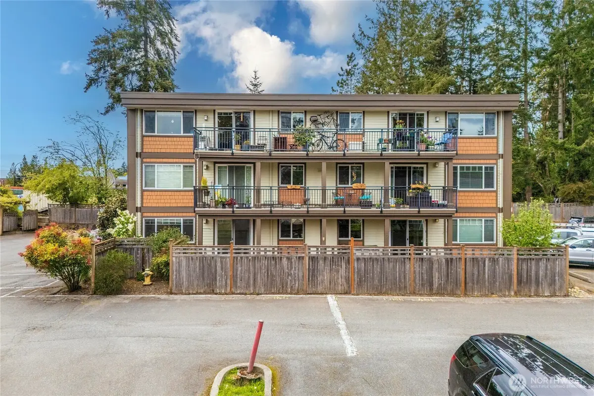 7503 212th Street Sw #B102, Edmonds, WA 98026 - #1