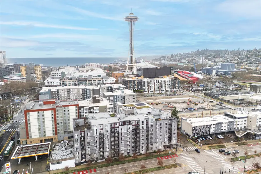 699 John St #319, Seattle, WA 98109 - #2